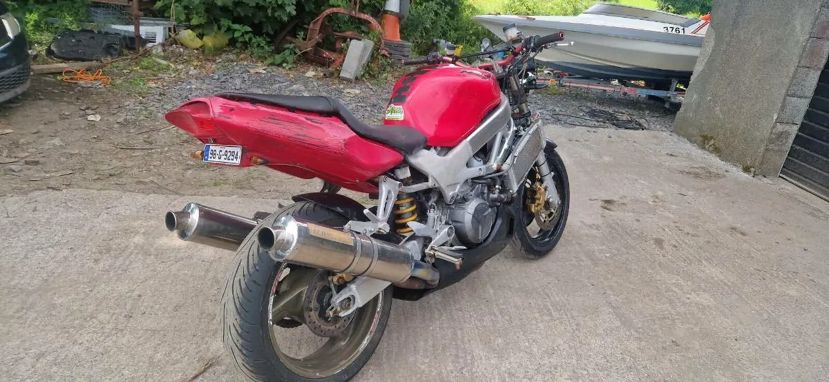 Honda vtr 1000 firestorm streetfighter 98 - Image 2