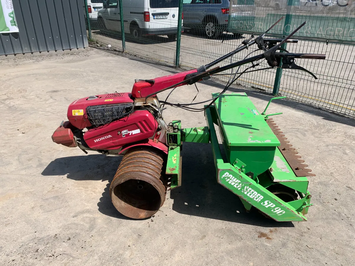 HONDA F750 PETROL RIDE ONE OVER SEEDER FOR AUCTION - Image 2