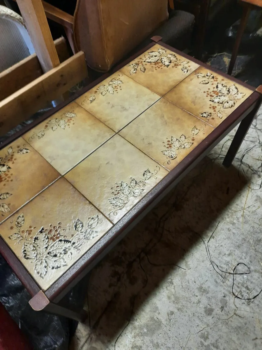 Vintage coffee table - Image 1