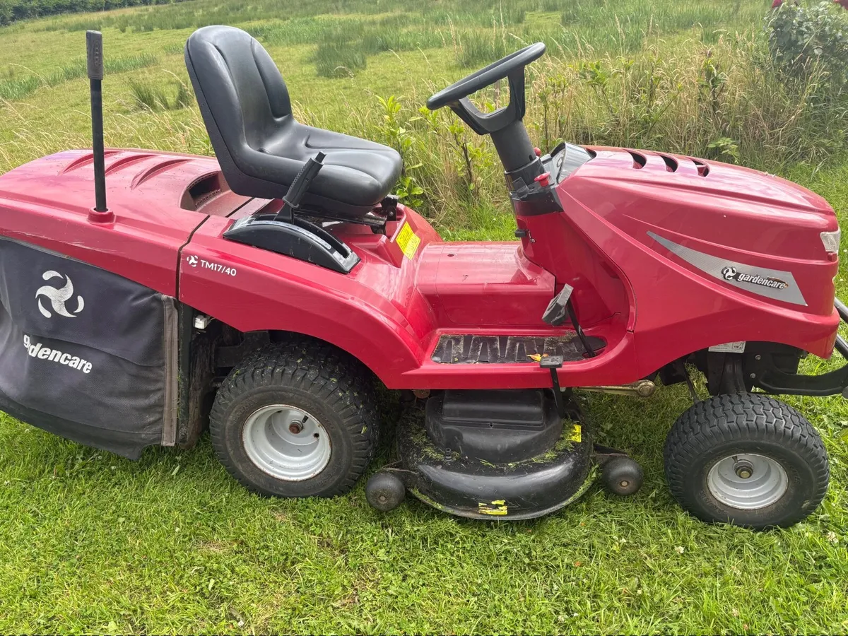 Ride in lawnmower