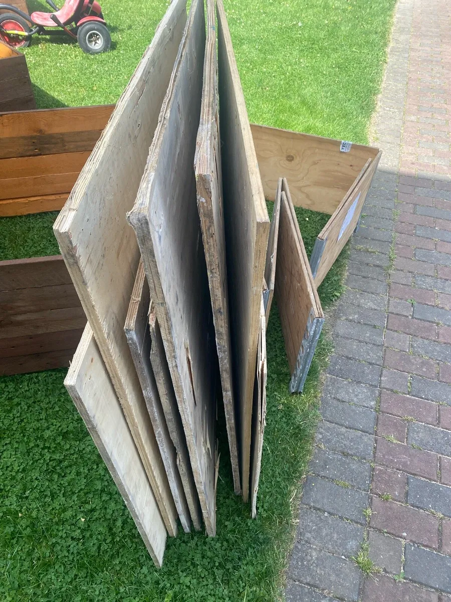 Free plywood - Image 3