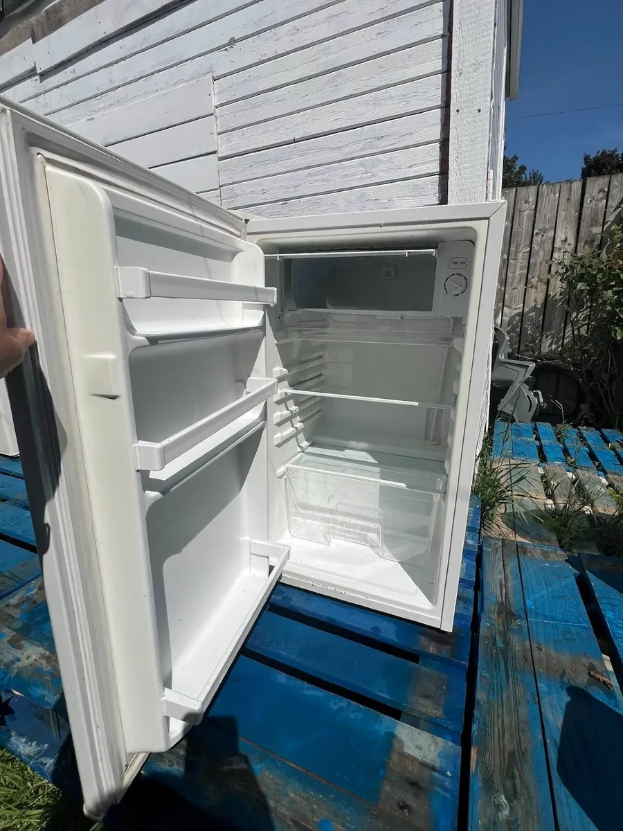 Fridge Freezer Undercounter - Image 4