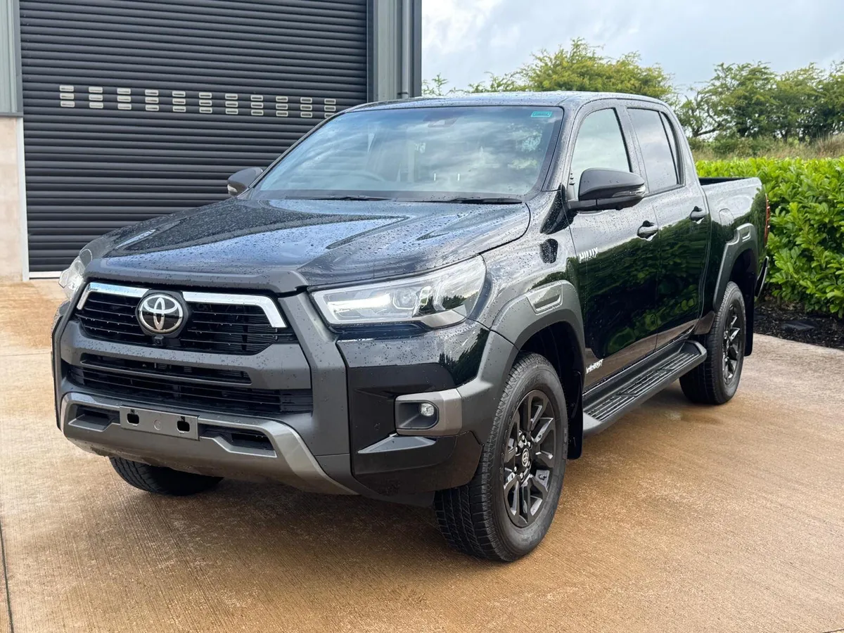 2025 Toyota Hilux Invincible X Automatic - Image 2
