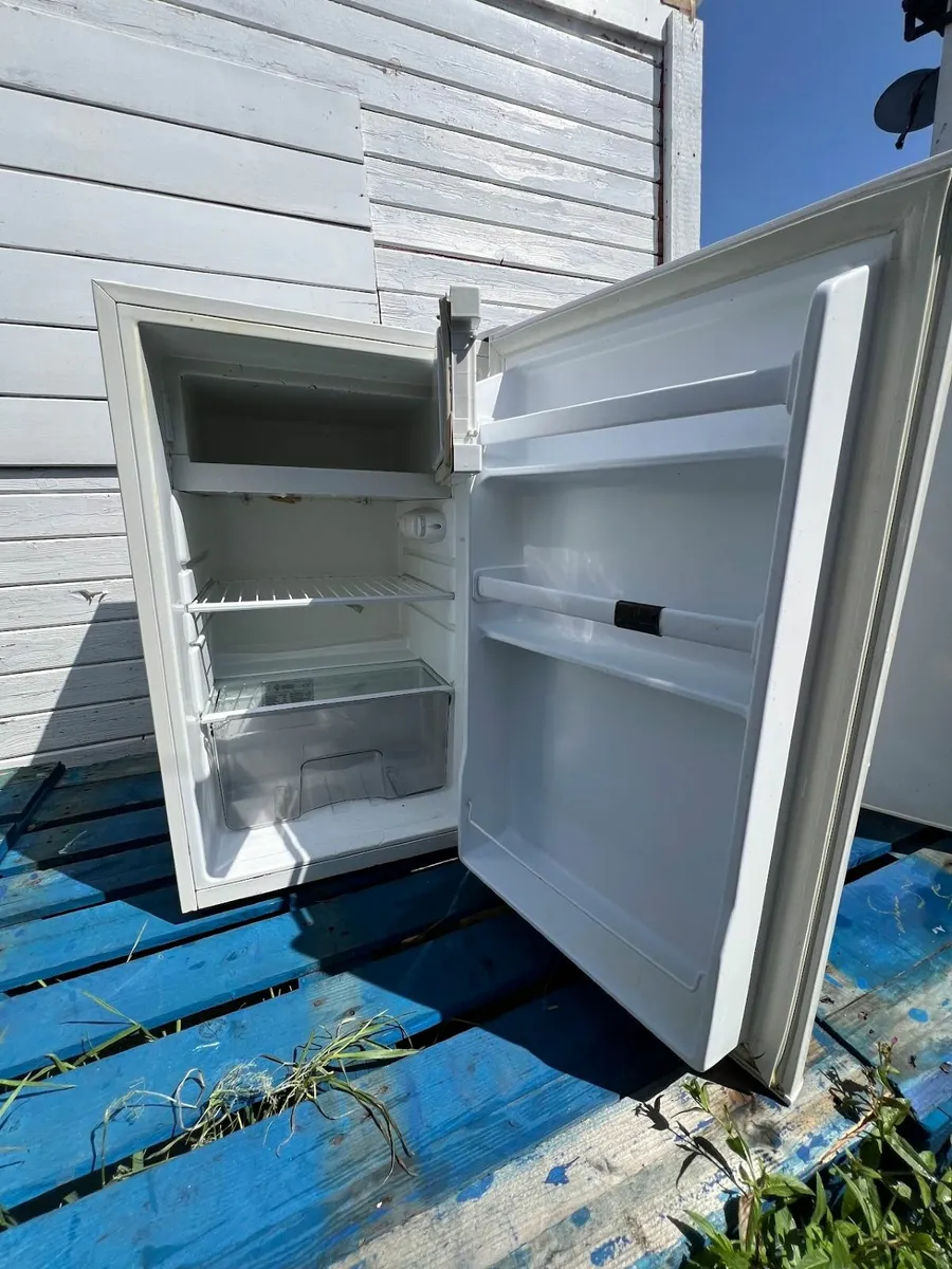Fridge Freezer Undercounter - Image 4