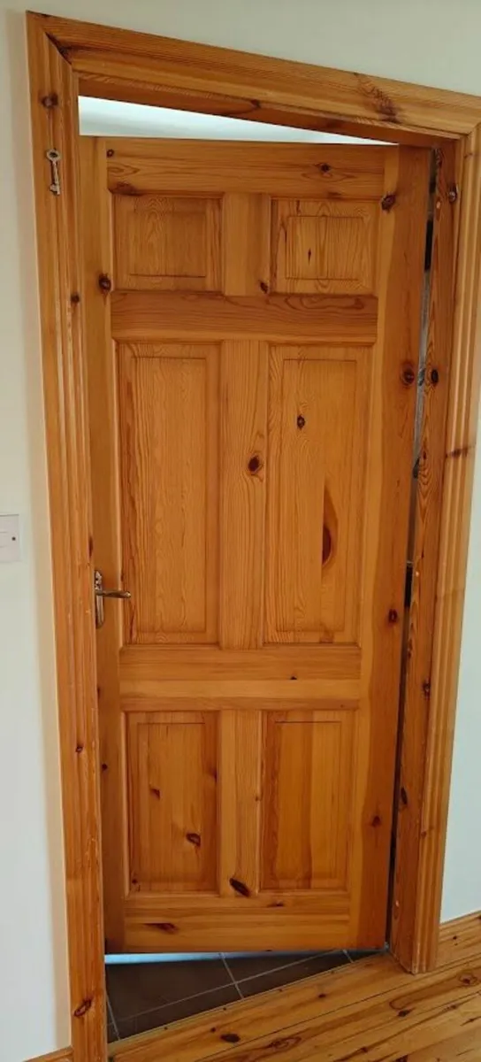 Pine Doors - Image 3