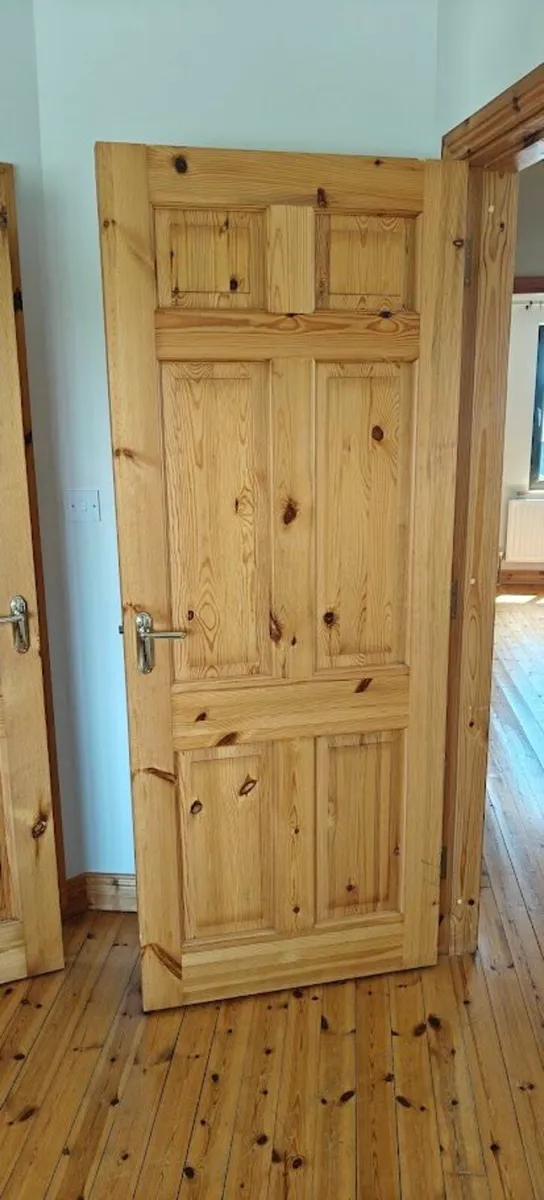 Pine Doors - Image 4
