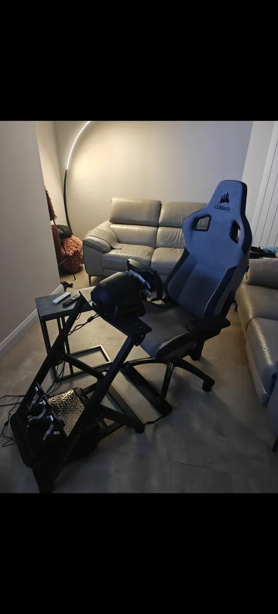 Trustmaster Premium sim racing set - Image 1