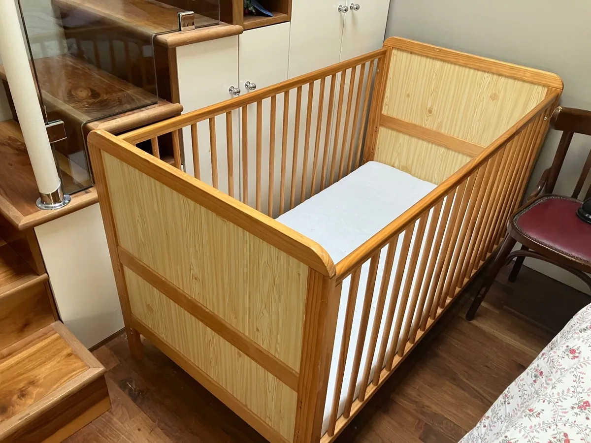 Cot - Image 2