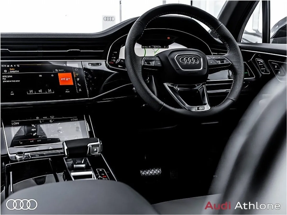 Audi Q7 3.0tfsie 483BHP Quattro Competition Tip-t - Image 2