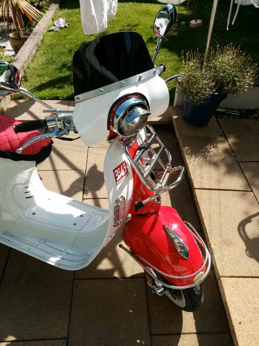 Scooter - Image 2