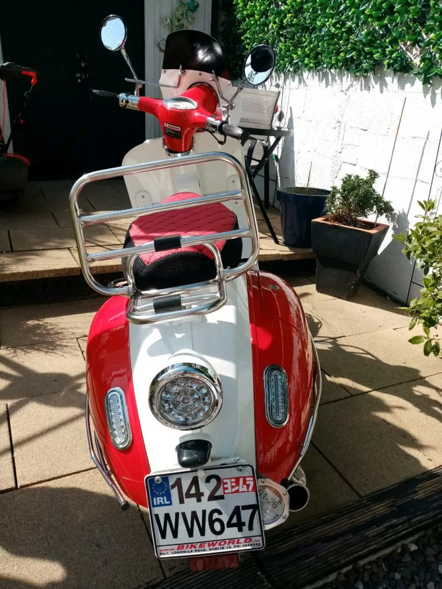 Scooter - Image 3
