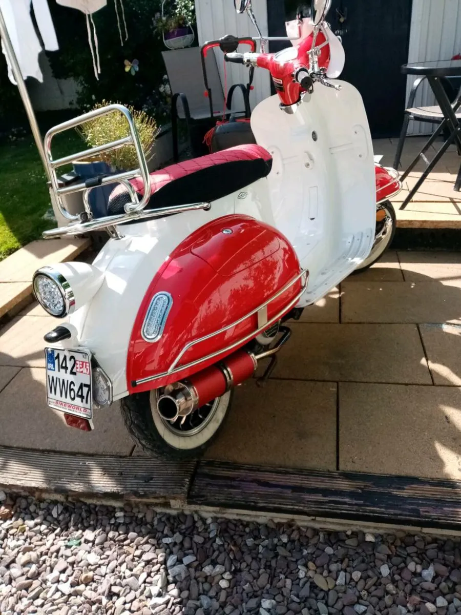 Scooter - Image 4