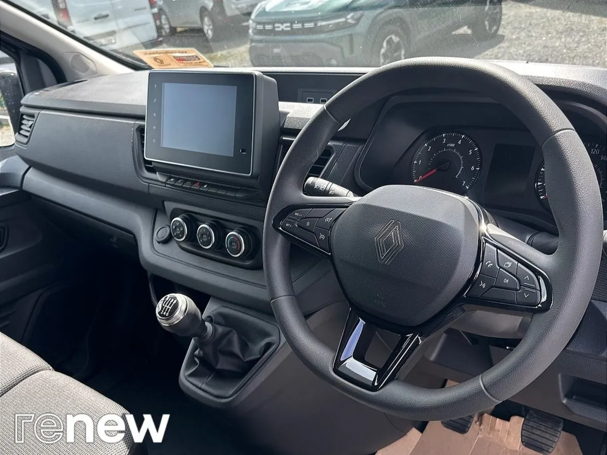 Renault Trafic LWB 150HP Advance / 2nd Sliding Do - Image 4