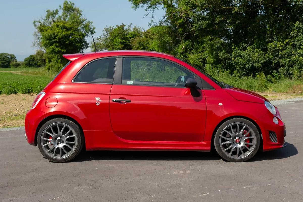 Abarth 595 competizione - Image 2