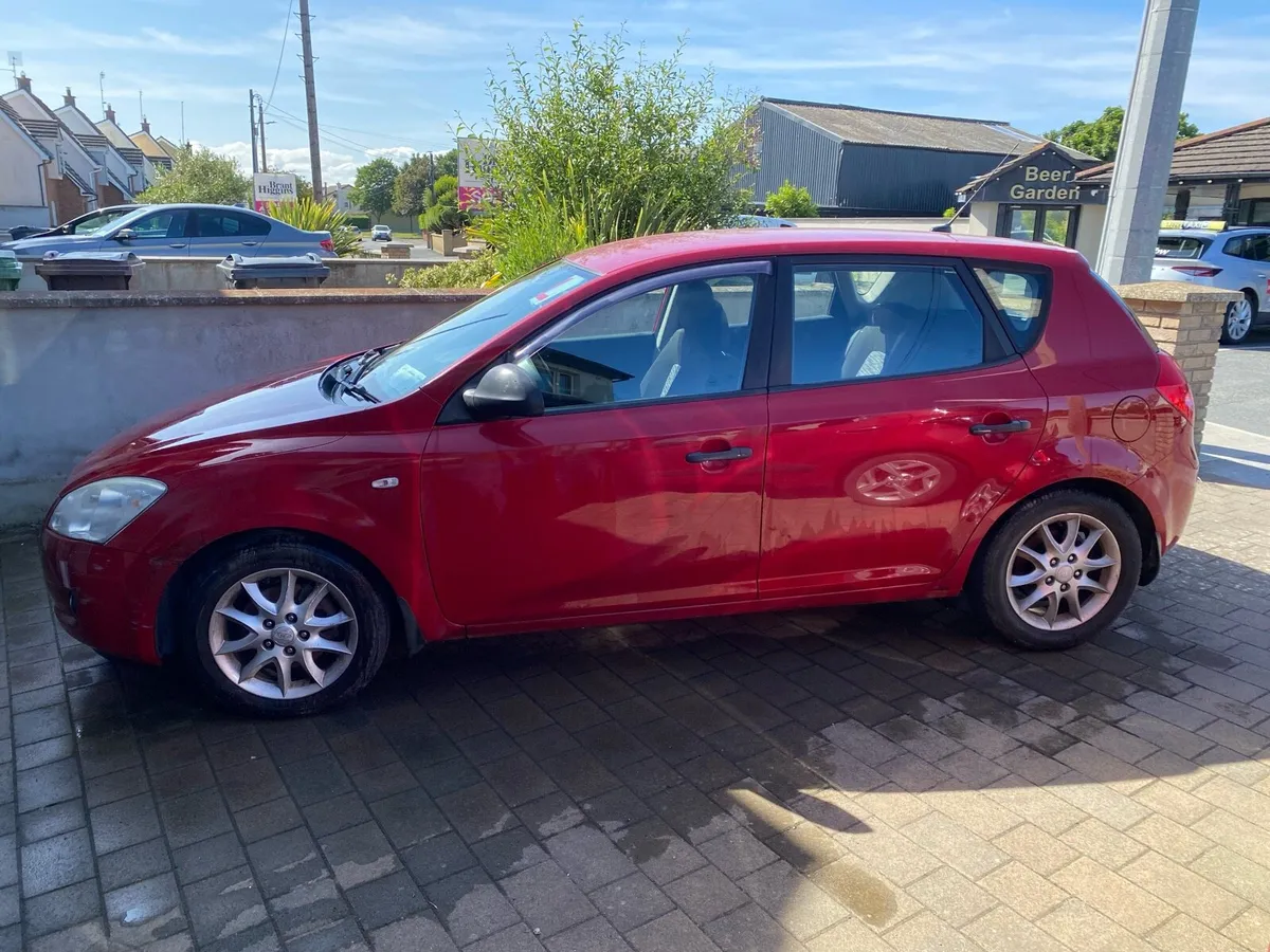 Kia Ceed - Image 2