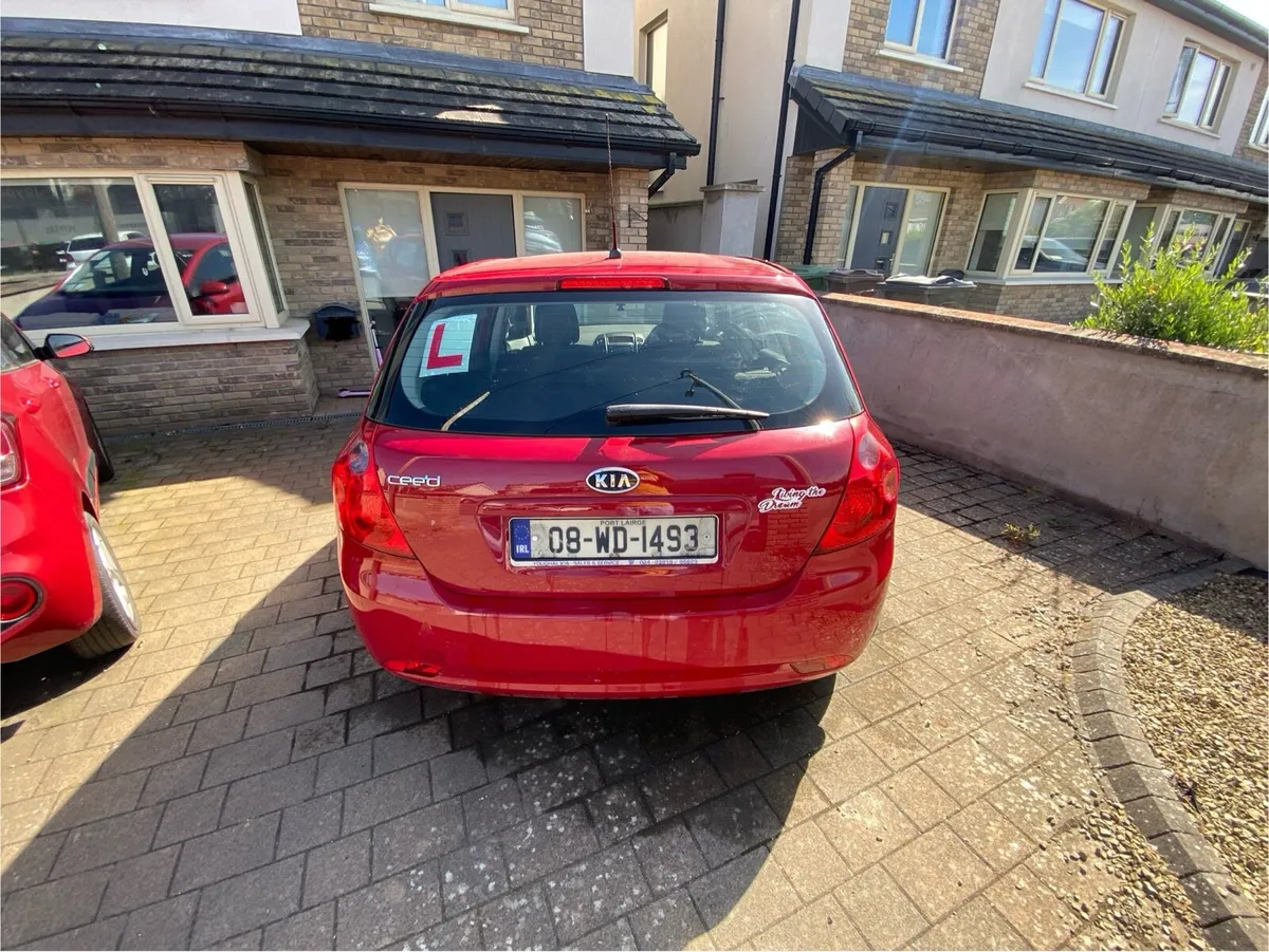 Kia Ceed - Image 4