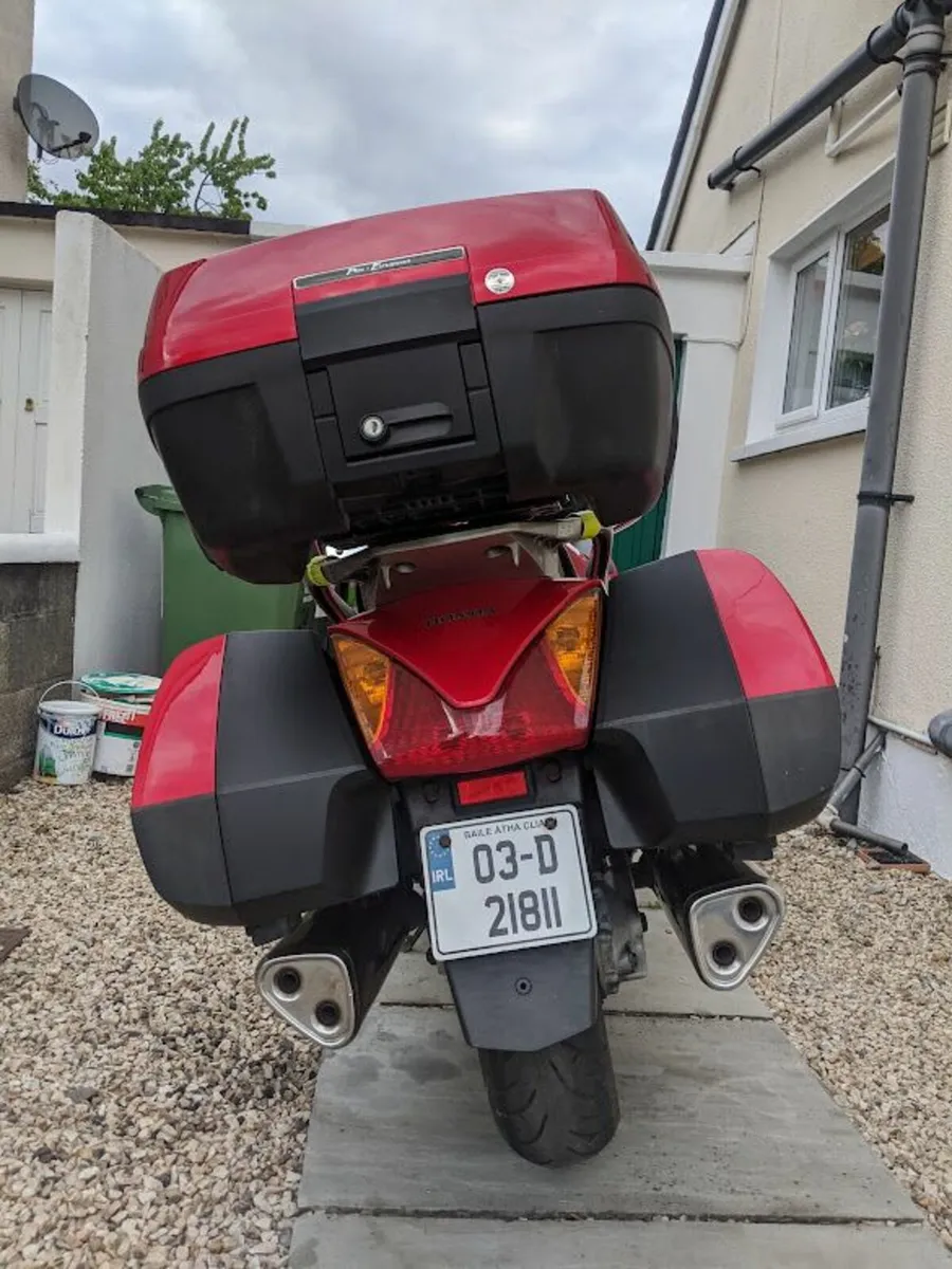 Honda Pan European ST 1300 - Image 2