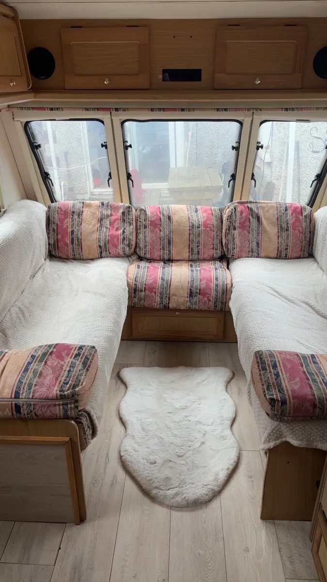 Fixed bed baileys caravan !! - Image 3