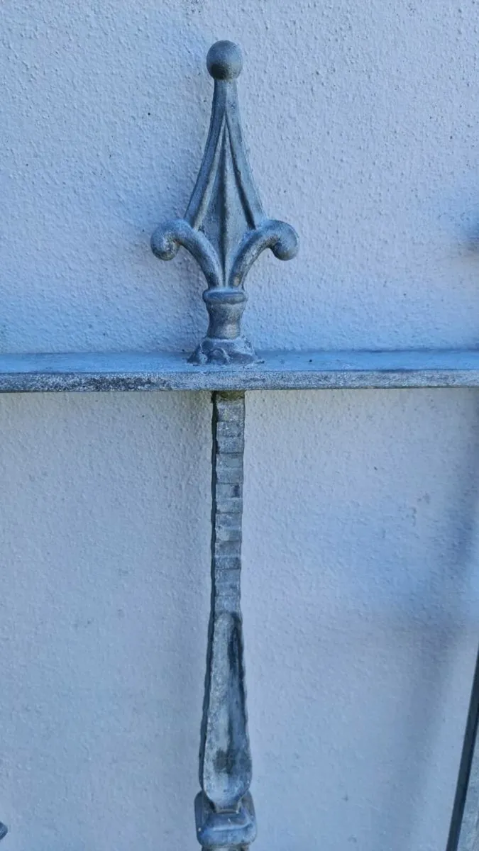 Gate - Image 3