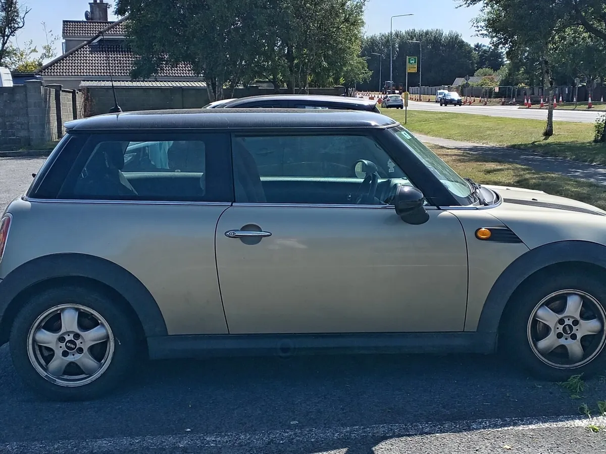 Car - Image 3