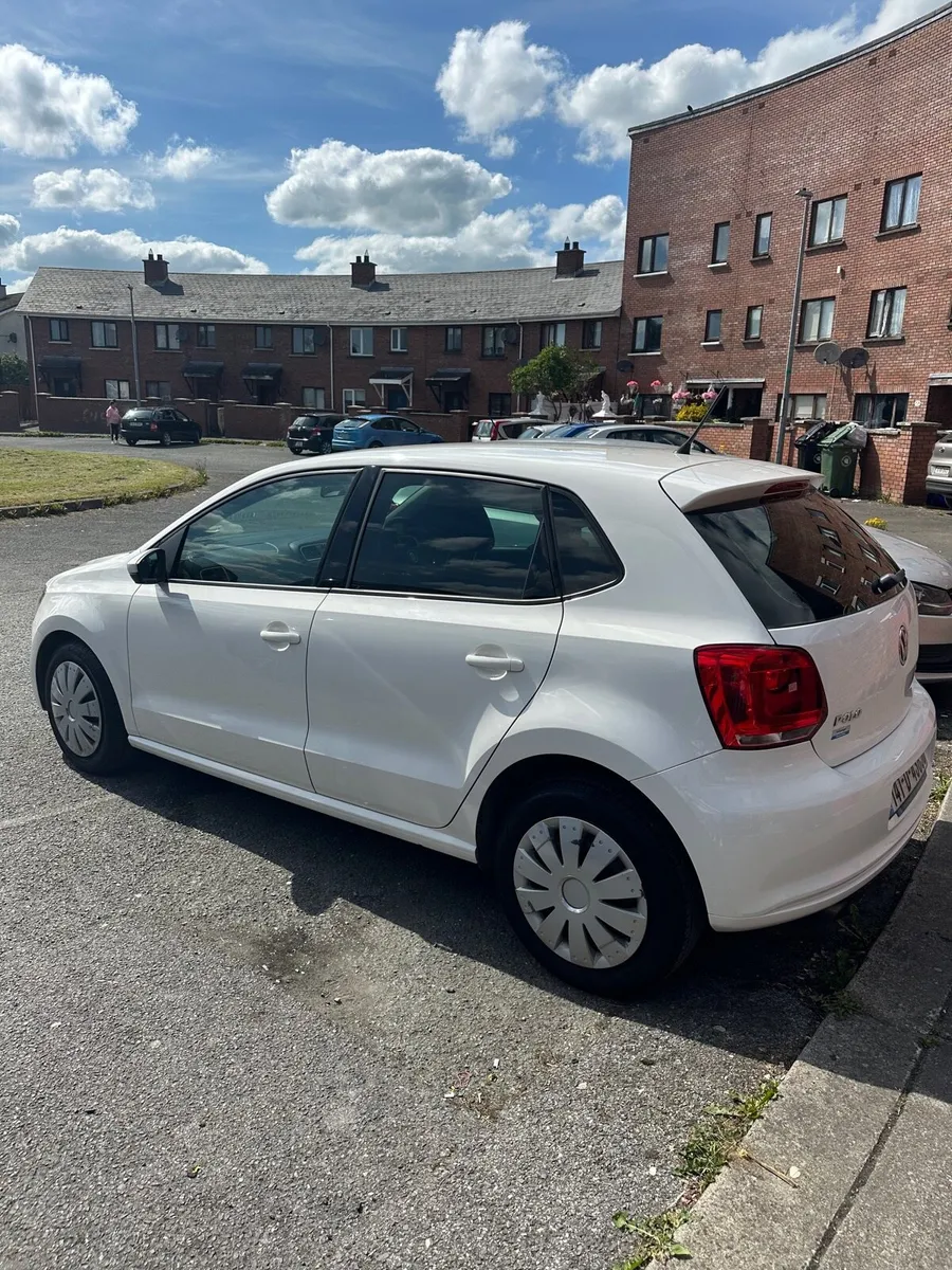 2014 Volkswagen Polo TSI AUTOMATIC - Image 3