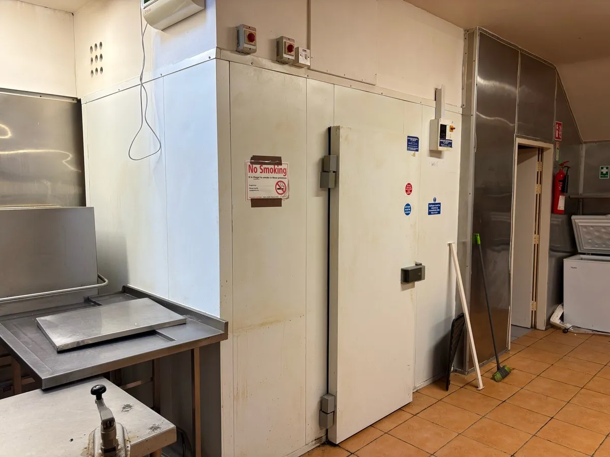 Walk in cold room - Image 1