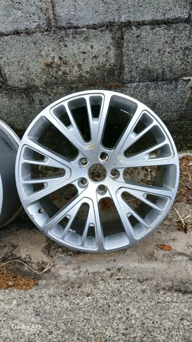 20inch Range Rover Alloys - Image 3