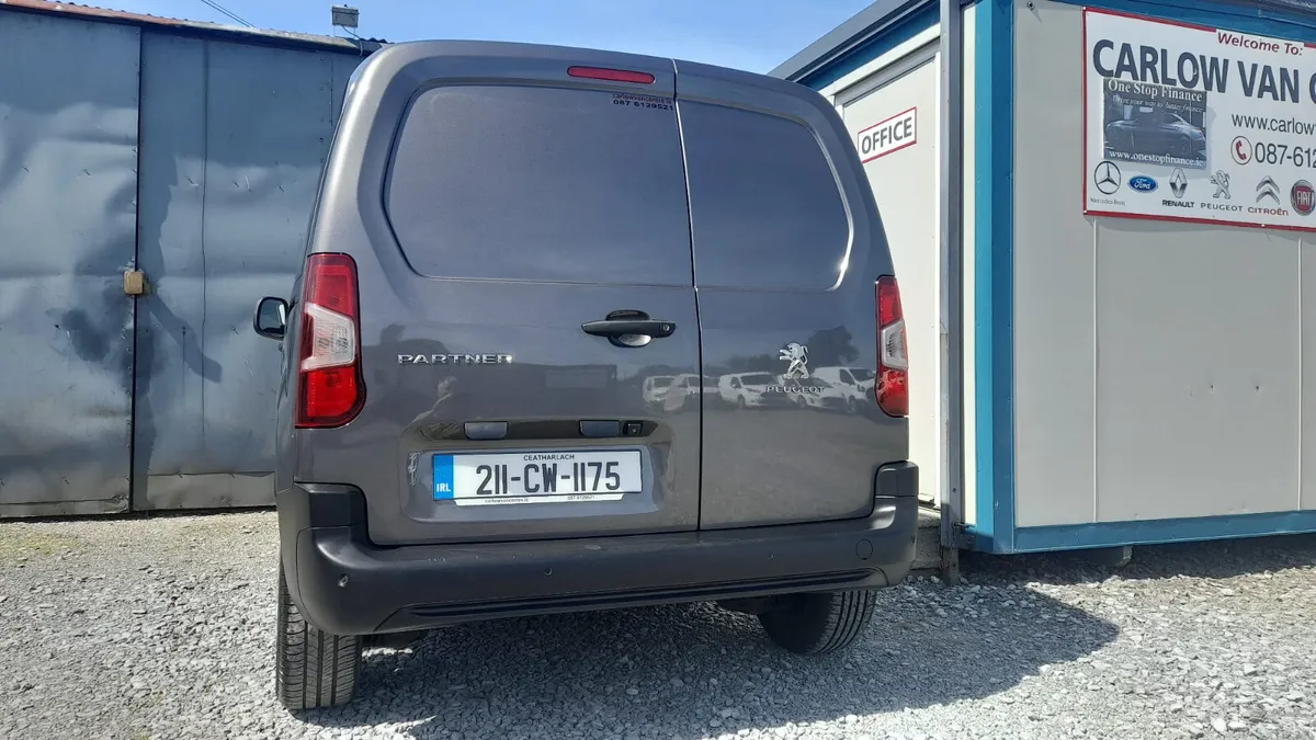 211 Peugeot Partner 1.5 blue hdi professional - Image 4