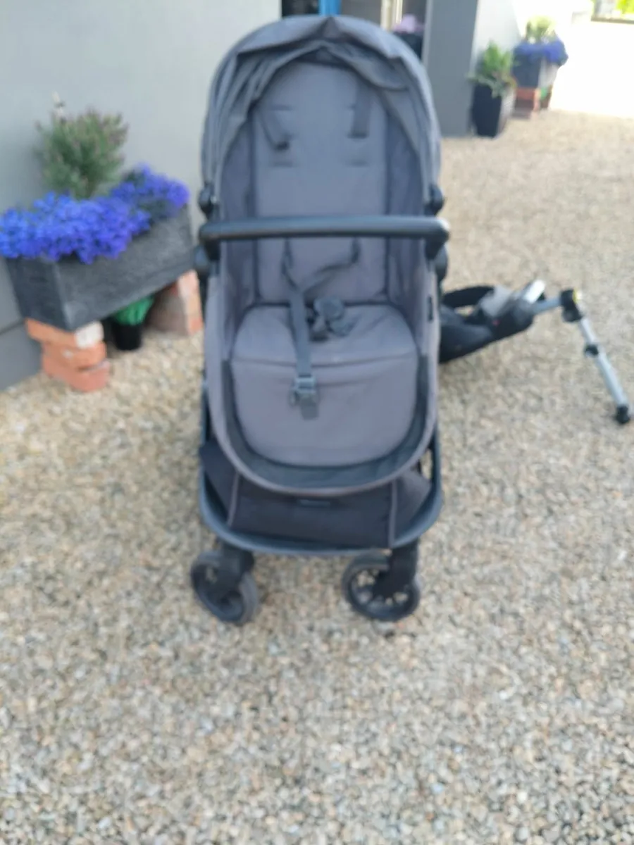 Pram - Image 3