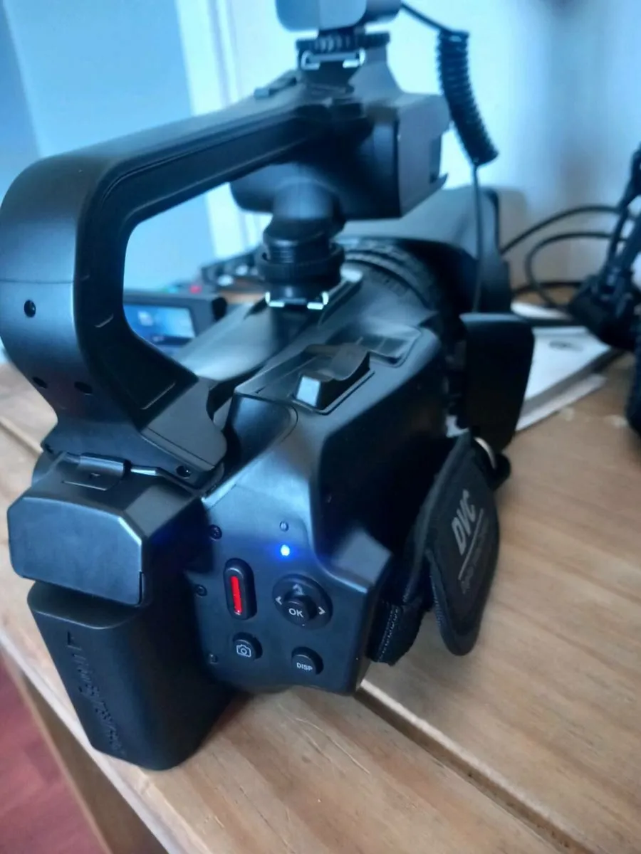 4k UHD digital camcorder multifunction wifi - Image 3
