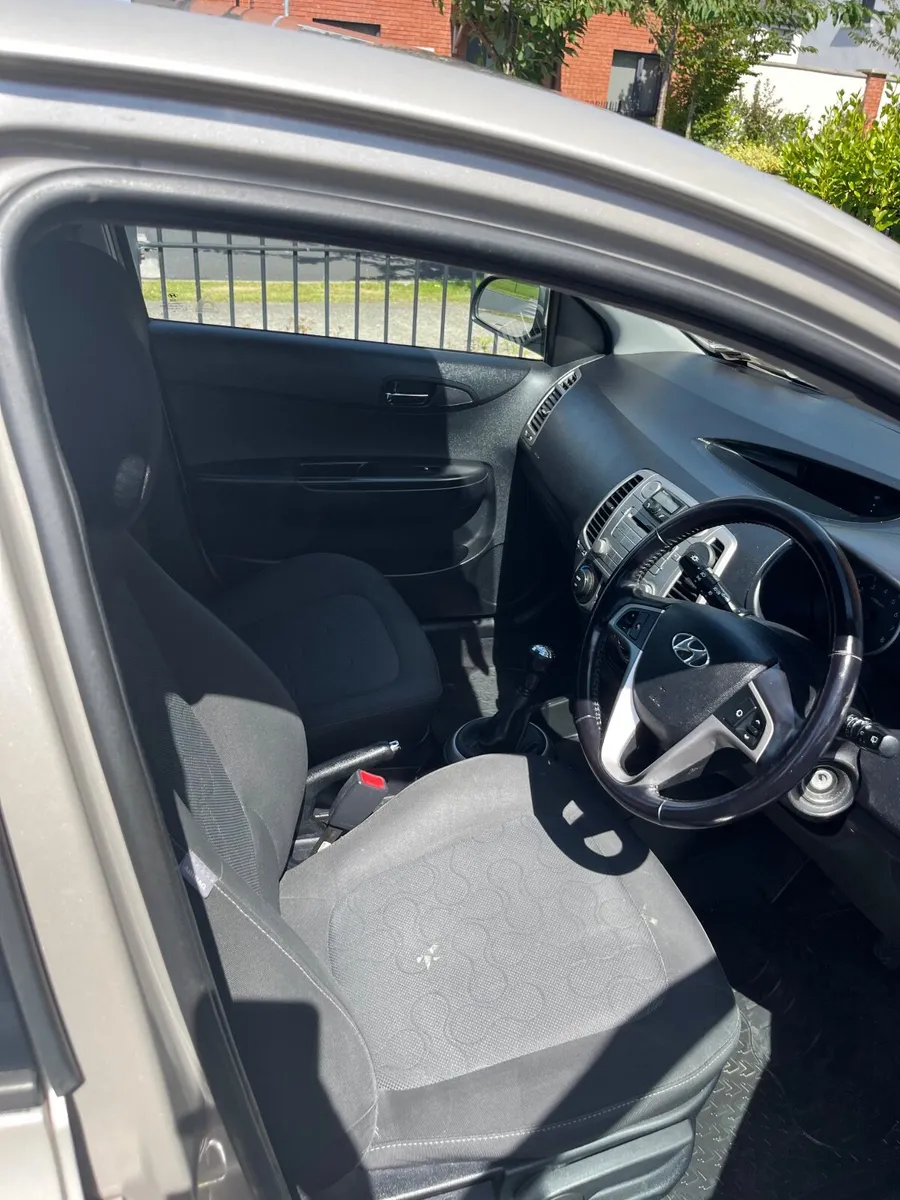 Hyundai i20 2010 - Image 3