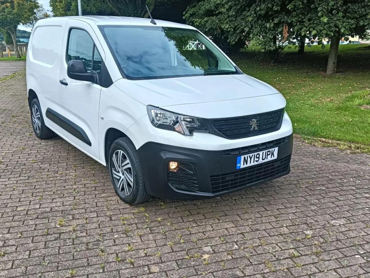 2019 Peugeot partner 1.6 HDI diesel like new - Image 1