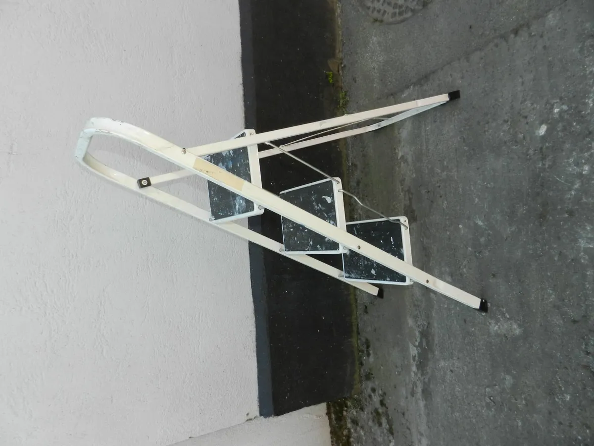 step ladder - Image 1