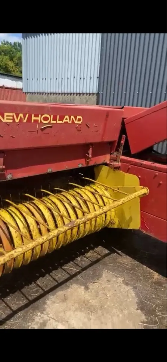 New Holland 370 Square Baler - Image 2