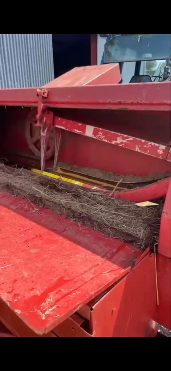 New Holland 370 Square Baler - Image 4