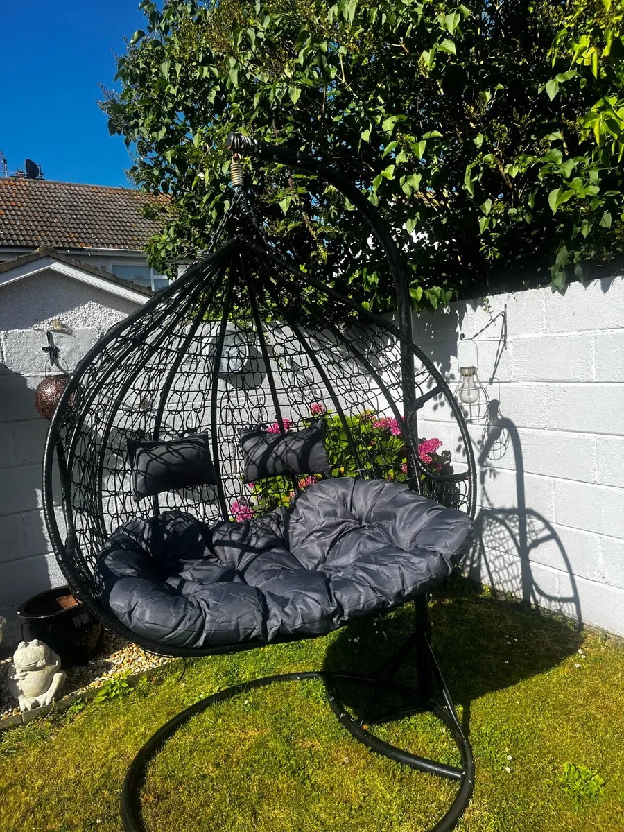 Double egg chair - Image 2