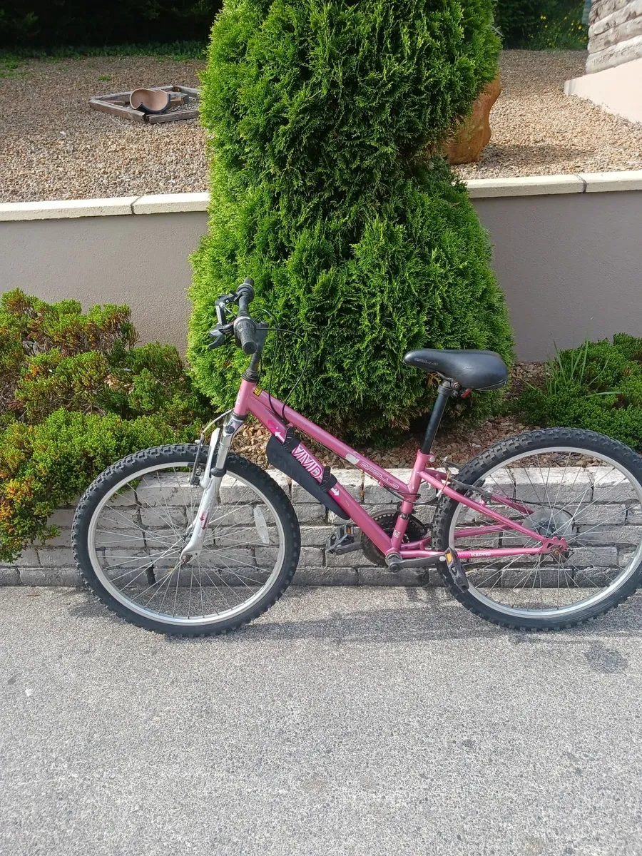 Girls bike - Image 2