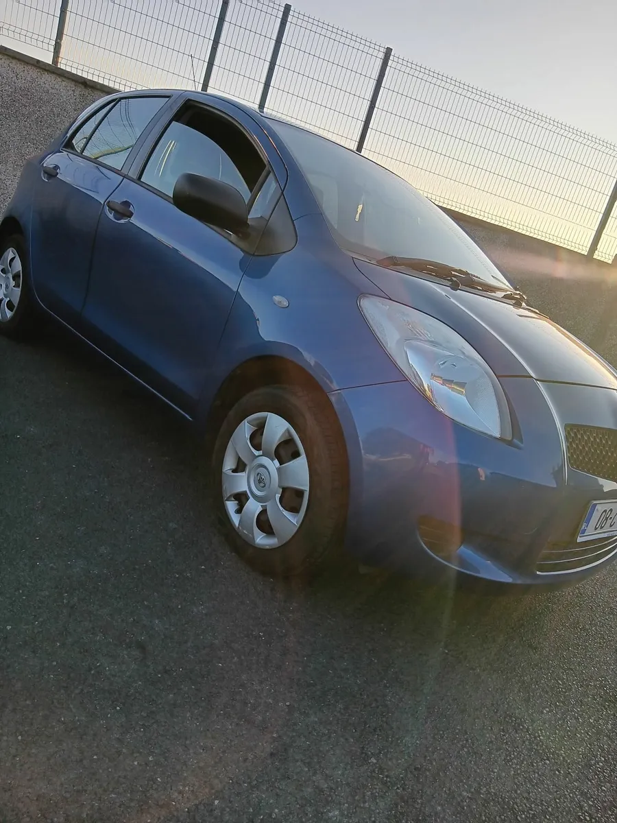 Toyota Yaris 2008 - Image 2