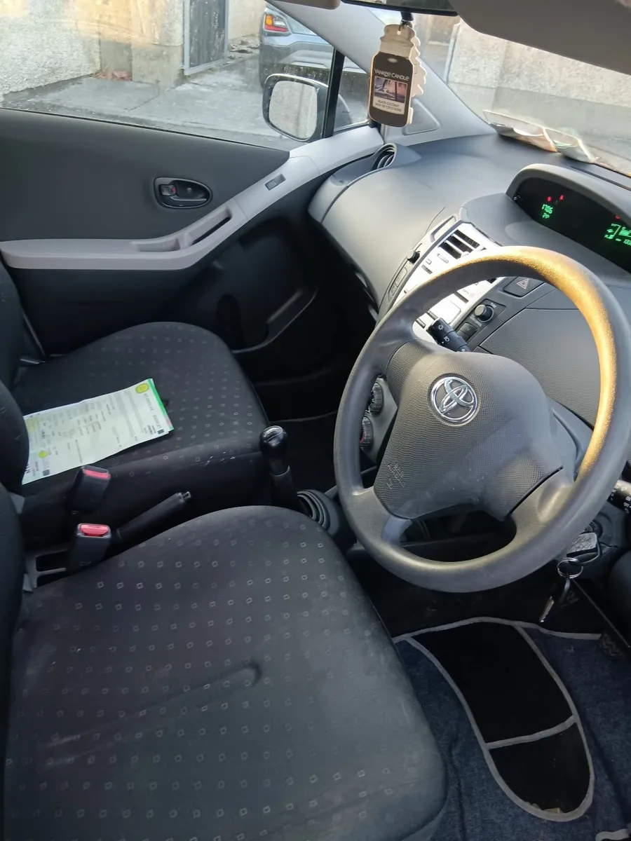 Toyota Yaris 2008 - Image 4