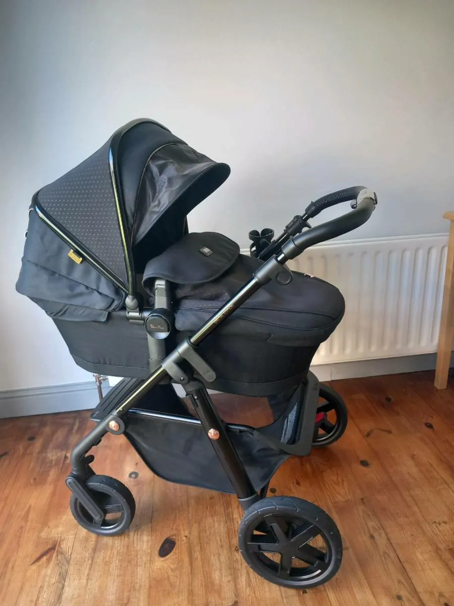 2025 Silver Cross 3 in 1 (stroller never used) - Image 1