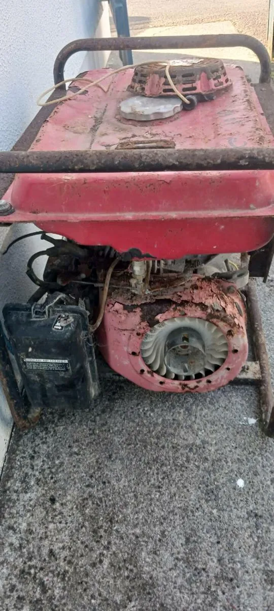 Generator petrol for repair - Image 3