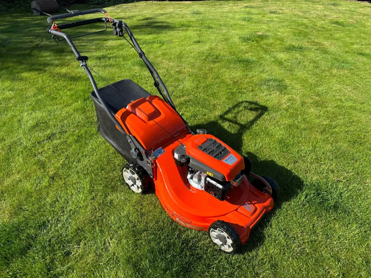 Husqvarna Self propelled lawnmower - Image 1