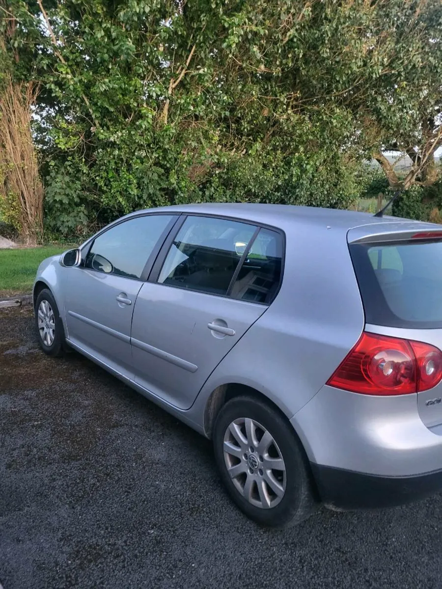 car - Image 2