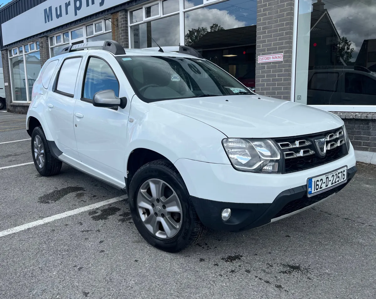 Dacia Duster Signature 4WD - Image 1