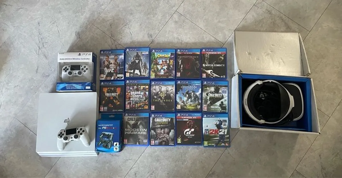 playstation 3 and 4 with VR bundle - Image 3