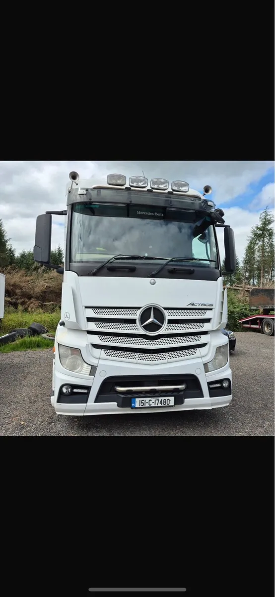 2015 MERCEDES ACTRO - Image 1