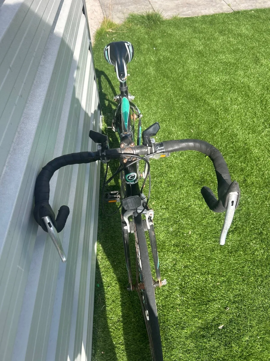 Race bike - Image 3