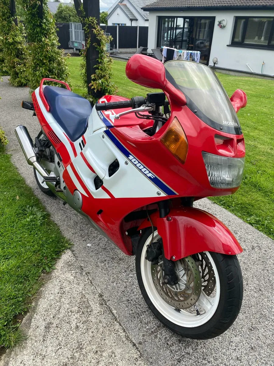 Honda cbr  1000f - Image 1