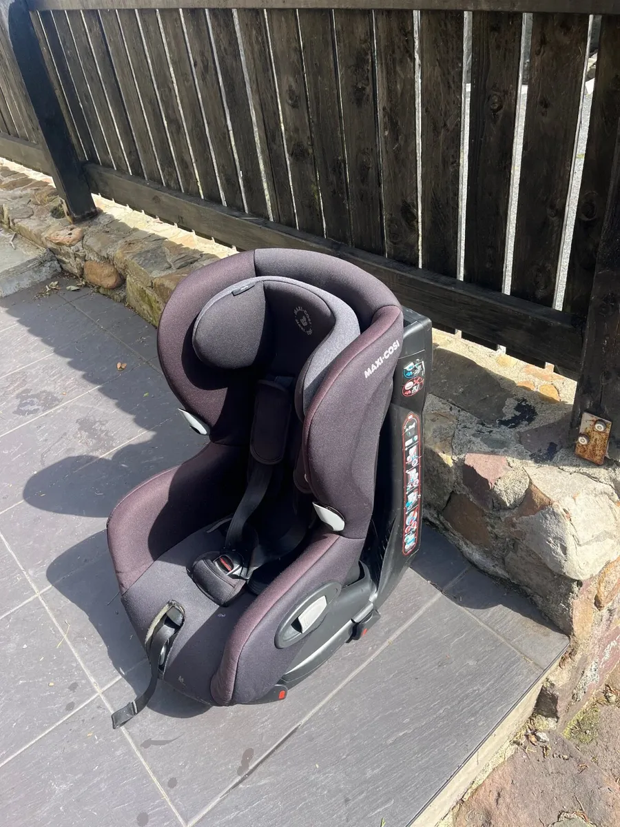 Car seats - Image 2