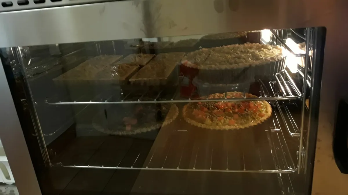 🔥 FOR SALE: Buffalo 100L Convection Oven 🔥 - Image 2